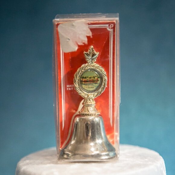 EARLY Souvenir Collector Bell BIG CREEK BOAT FARM RR#2 Caledonia Ontario - Picture 1 of 6